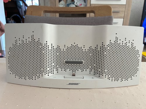 Bose sounddock speeker - xt,